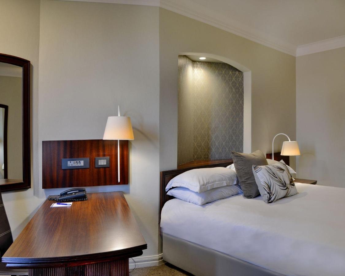 Anew Hotel Centurion Pretoria Ngoại thất bức ảnh