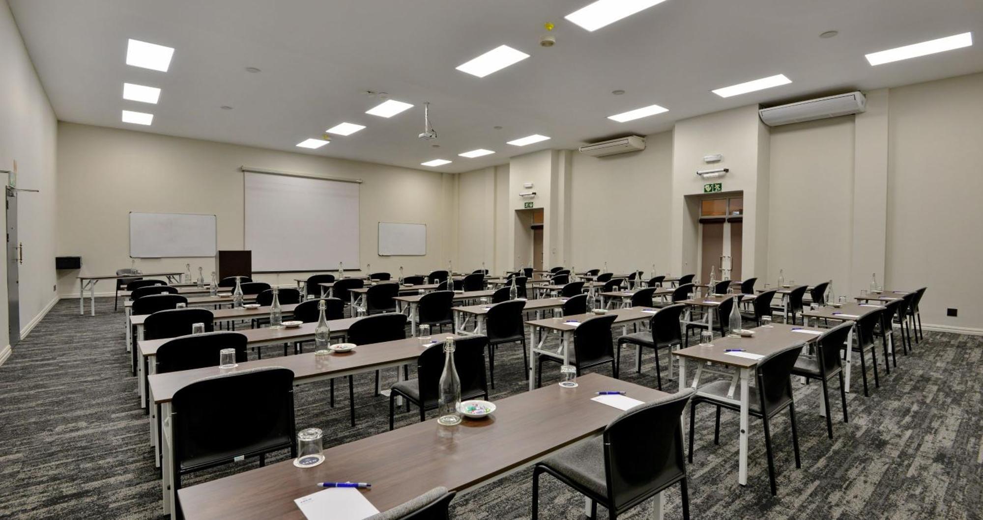 Anew Hotel Centurion Pretoria Ngoại thất bức ảnh