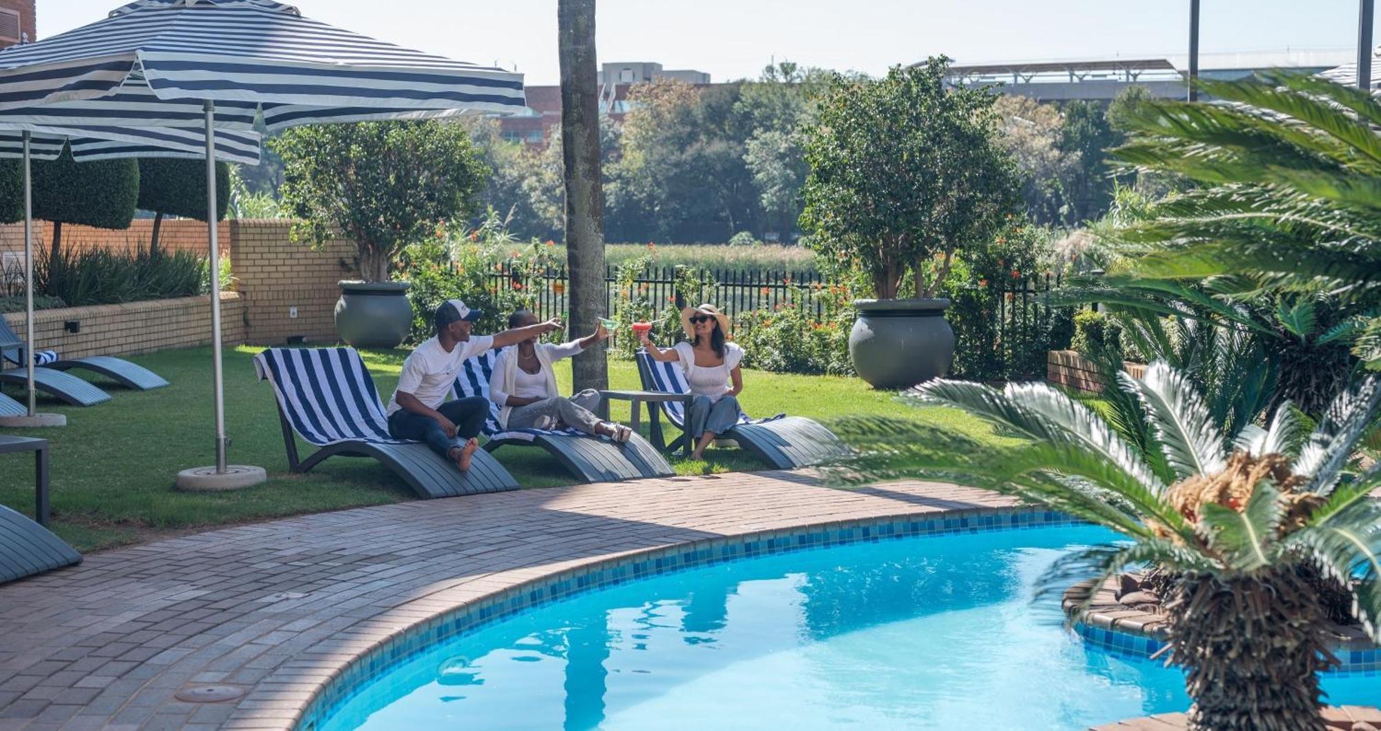 Anew Hotel Centurion Pretoria Ngoại thất bức ảnh